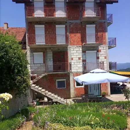 Jagoda In Country house Otroci
